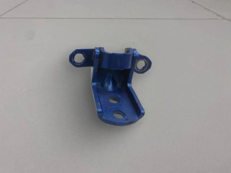 Петля двери Nissan Qashqai (J10) 2006-2013