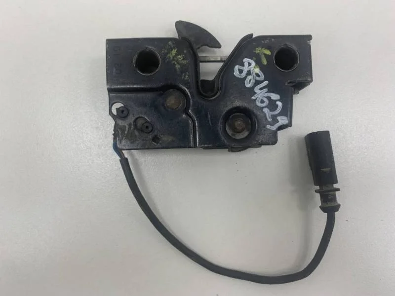 Замок капота Volkswagen Polo (Sed RUS) 2011>