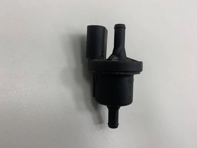 Клапан вентиляции топливного бака Volkswagen Polo (Sed RUS) 2011>