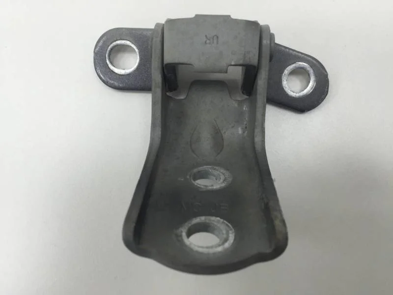 Петля двери передней правой верхняя Hyundai Solaris 2010-2017