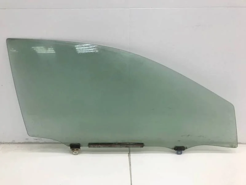 Стекло двери передней правой Toyota Corolla E150 2006-2013