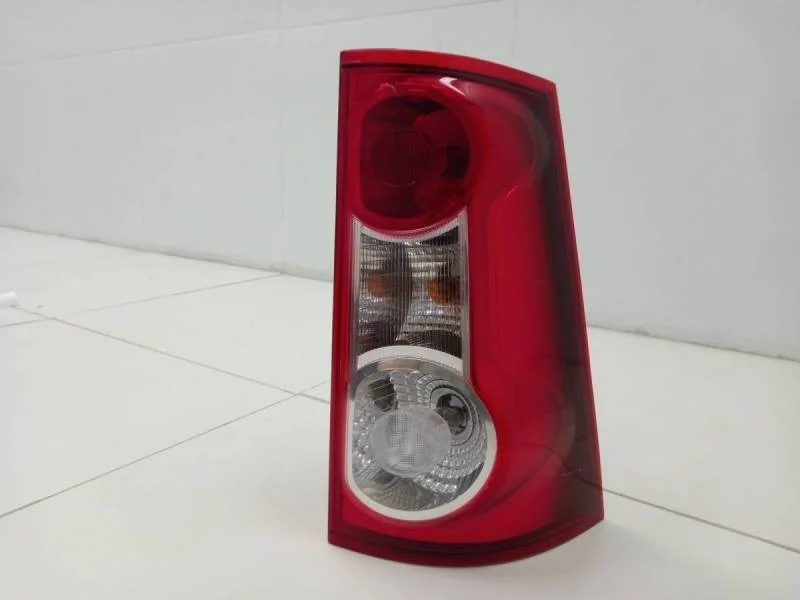 Фонарь задний правый Lada Largus 2012>