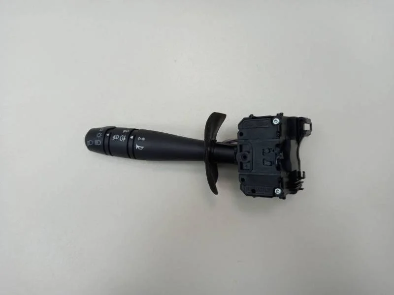 Переключатель поворотов подрулевой Lada Largus 2012>