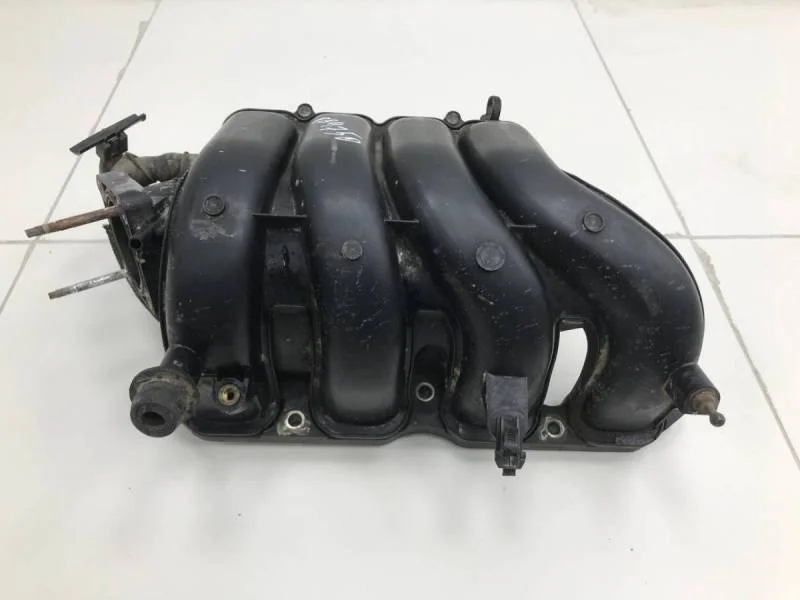 Коллектор впускной Toyota Corolla E150 2006-2013