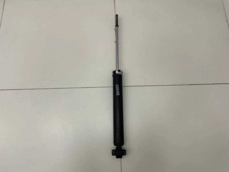 Амортизатор задний Toyota Corolla E150 2006-2013