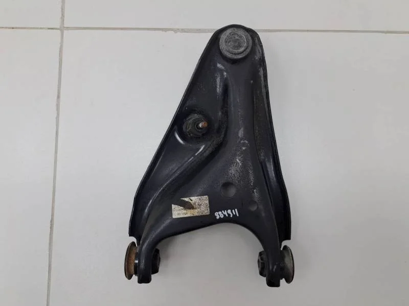 Рычаг передний правый Lada Largus 2012>