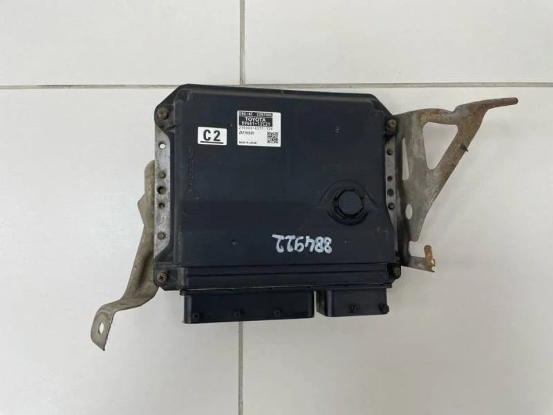 Блок управления двигателем Toyota Corolla E150 2006-2013