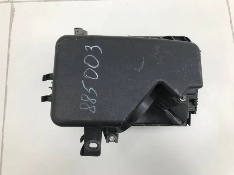 Корпус воздушного фильтра Toyota Corolla E150 2006-2013