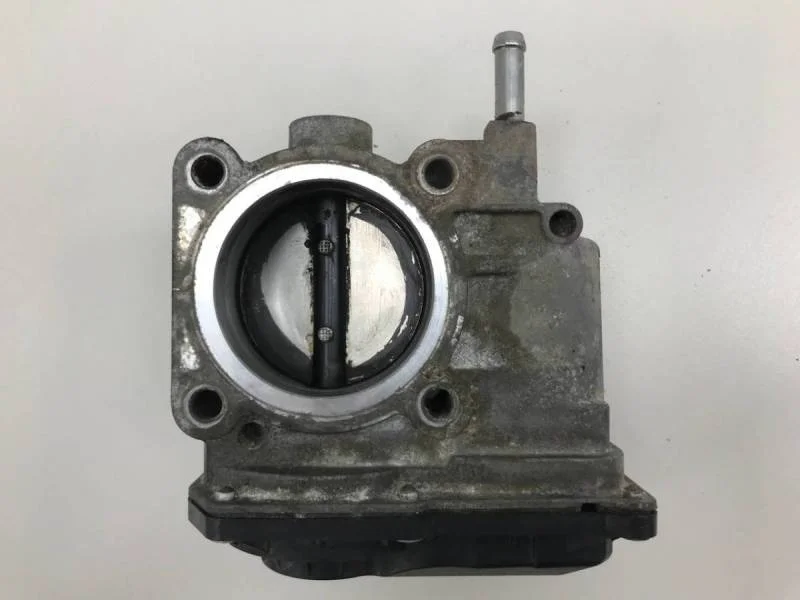 Заслонка дроссельная электрическая Toyota Corolla E150 2006-2013