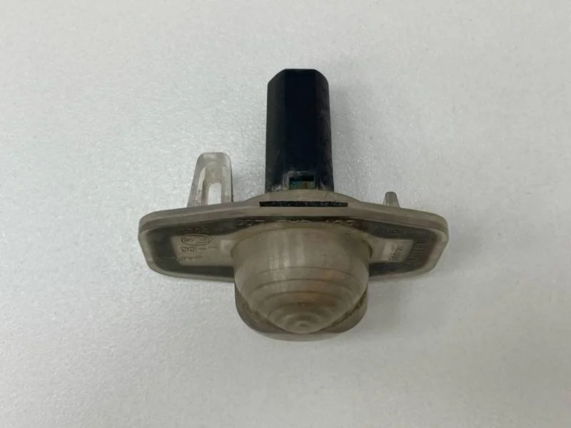 Фонарь подсветки номера Toyota Corolla E150 2006-2013