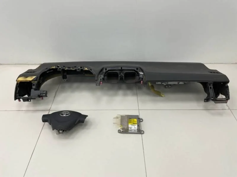 Подушка безопасности (комплект) Toyota Corolla E150 2006-2013