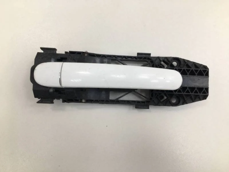 Ручка двери передней наружная правая Volkswagen Polo (Sed RUS) 2011>