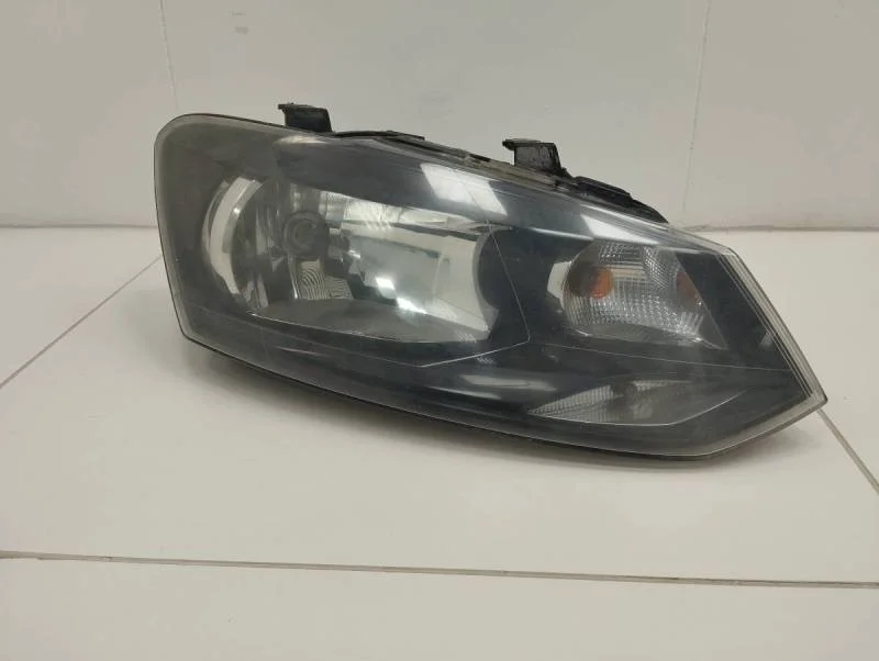 Фара правая Volkswagen Polo (Sed RUS) 2011>