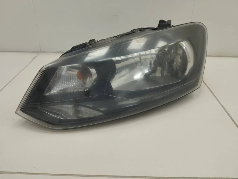 Фара левая Volkswagen Polo (Sed RUS) 2011>