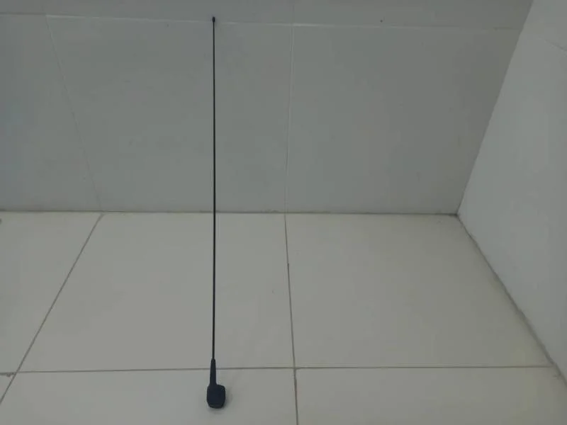 Антенна Lada Largus 2012>