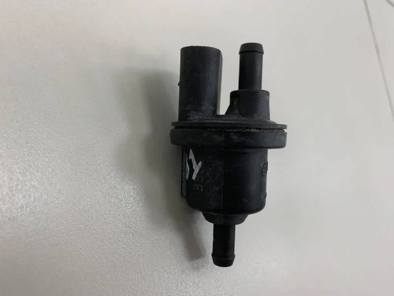 Клапан вентиляции топливного бака Volkswagen Polo (Sed RUS) 2011>