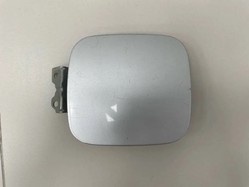 Лючок бензобака Mitsubishi Carisma (DA) 1995-2004