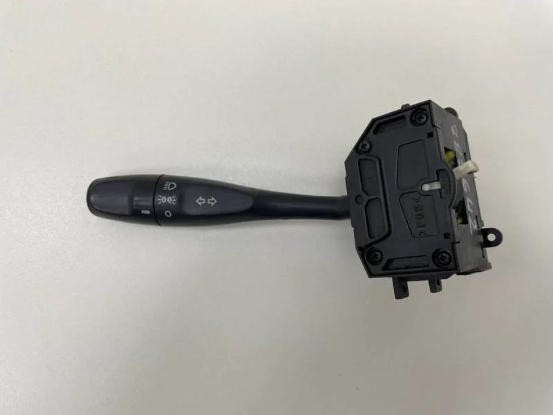 Переключатель поворотов подрулевой Mitsubishi Carisma (DA) 1995-2004