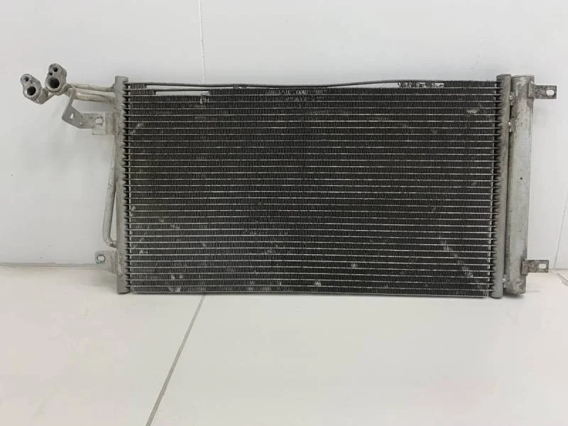 Радиатор кондиционера (конденсер) Volkswagen Polo (Sed RUS) 2011>