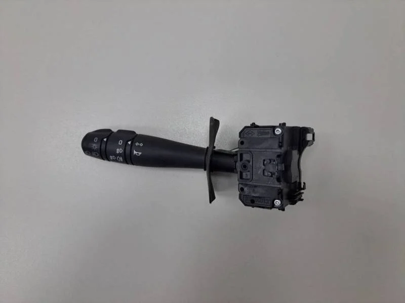 Переключатель поворотов подрулевой Lada Largus 2012>