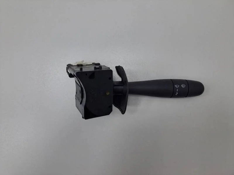 Переключатель стеклоочистителей Lada Largus 2012>