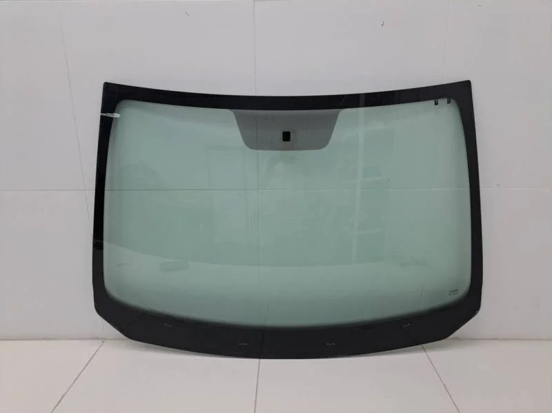 Стекло лобовое (ветровое) Renault Sandero 2014>