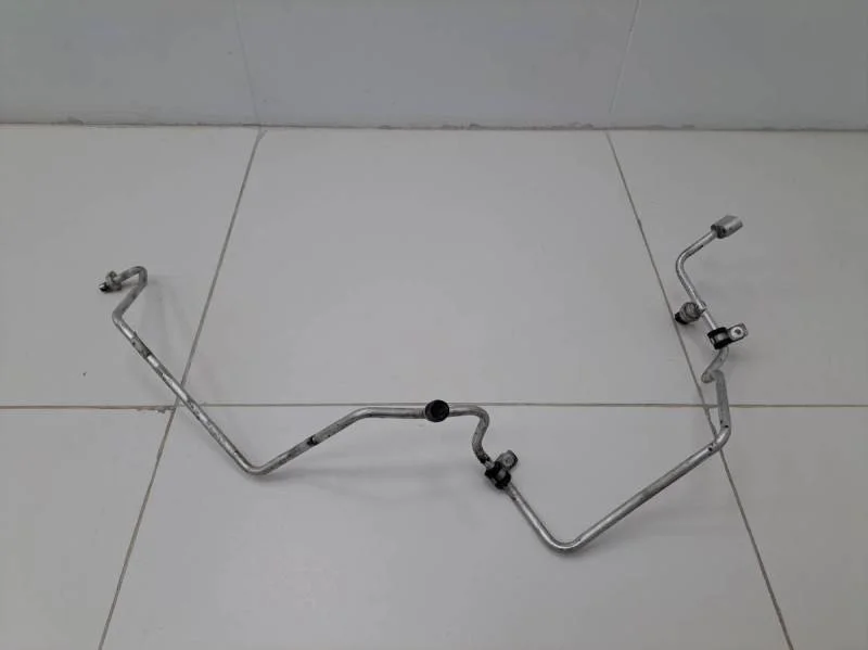 Трубка кондиционера Renault Sandero 2014>