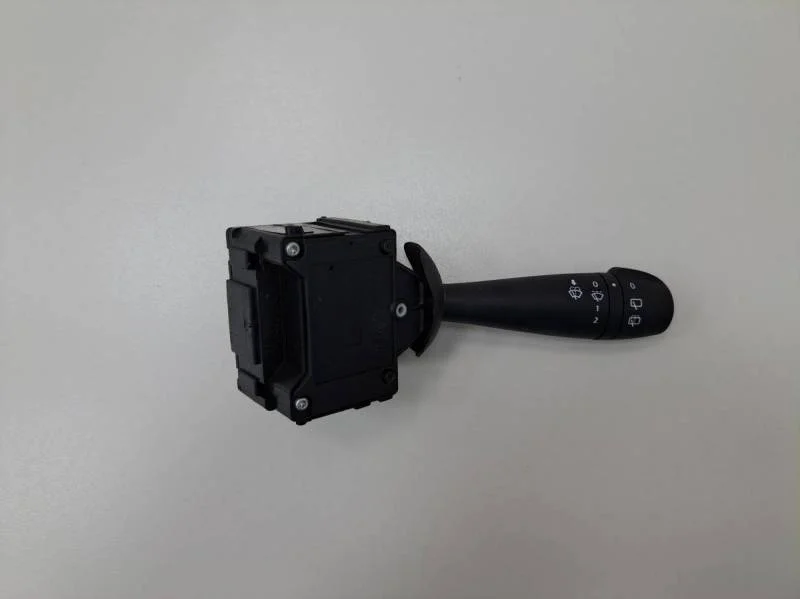 Переключатель стеклоочистителей Renault Sandero 2014>