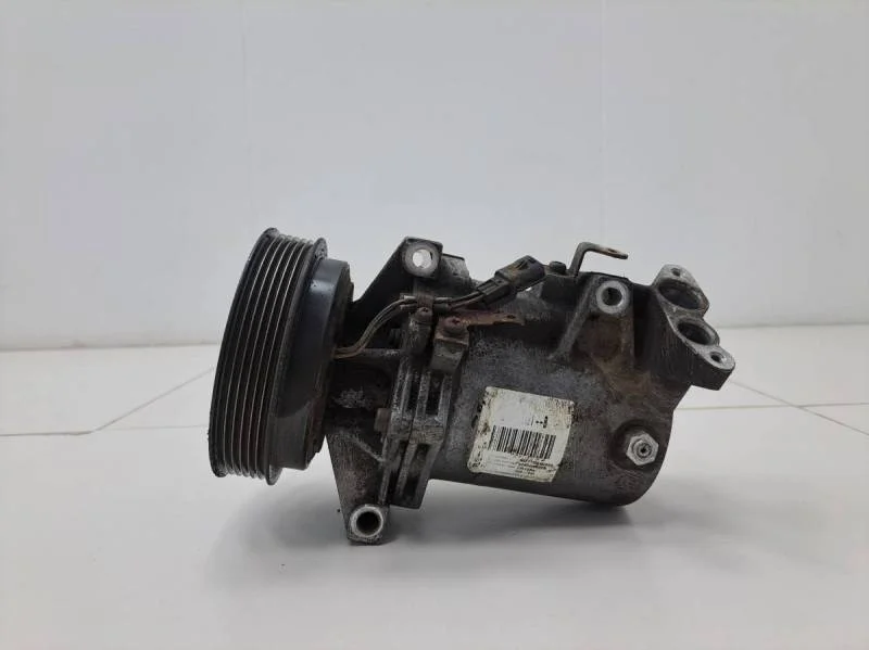Компрессор системы кондиционирования Renault Sandero 2014>