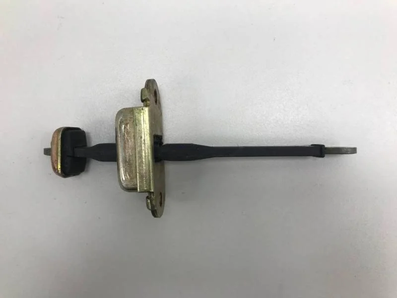 Ограничитель двери Mitsubishi Carisma (DA) 1995-2004