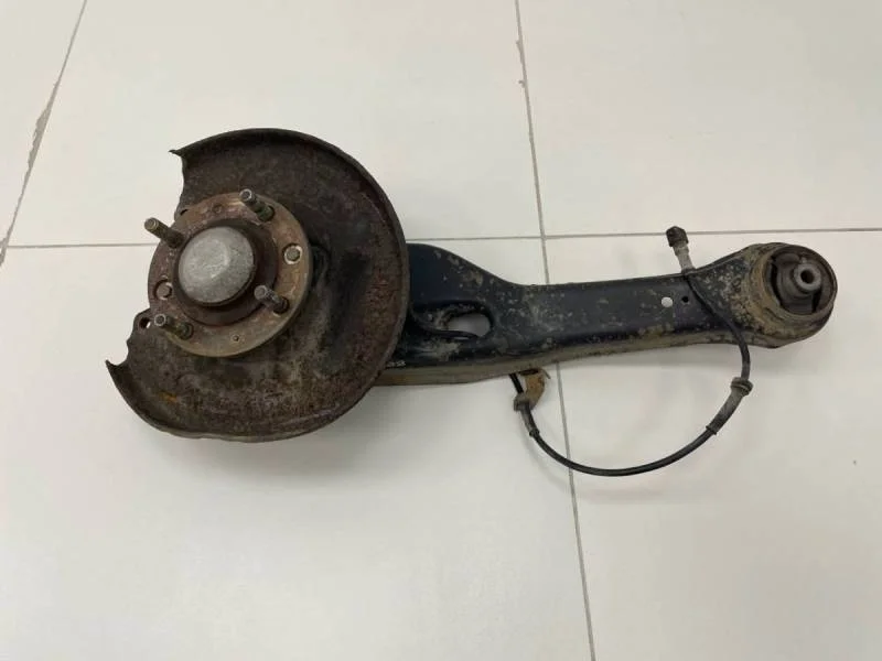 Рычаг задний продольный правый Mitsubishi Carisma (DA) 1995-2004