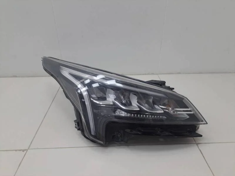 Фара правая Kia Rio 4 (FB) 2017>