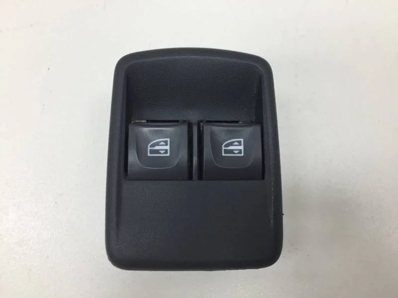 Блок управления стеклоподъемниками Renault Sandero 2014>