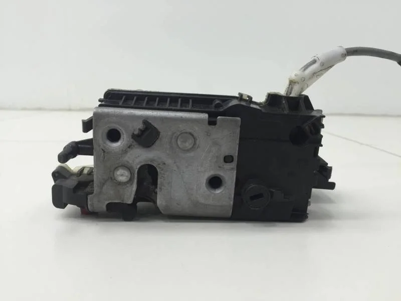 Замок двери задней правой Citroen C4 2011>