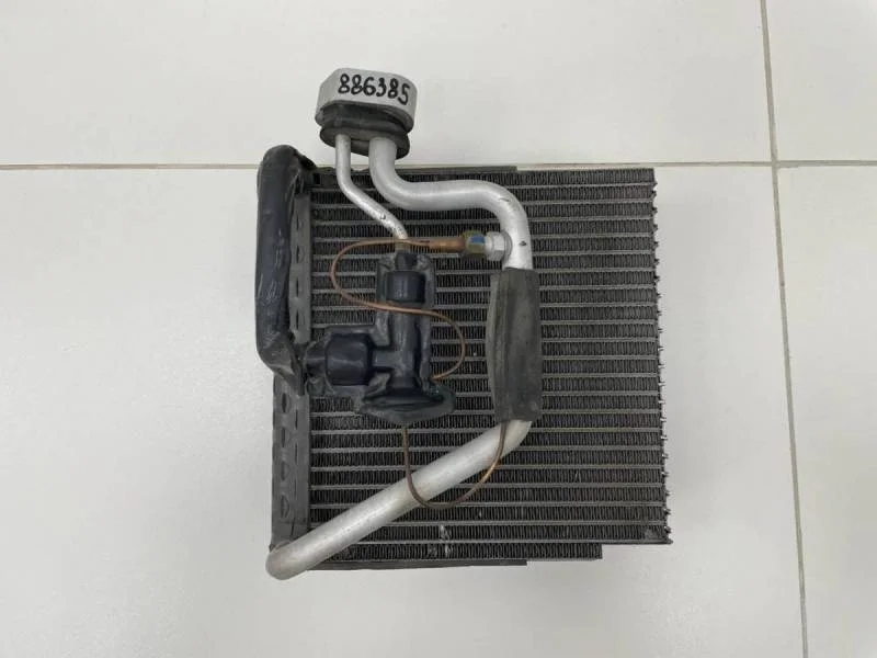 Испаритель кондиционера Mitsubishi Carisma (DA) 1995-2004