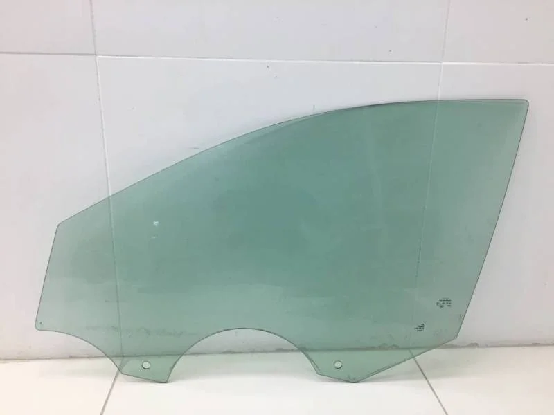 Стекло двери передней левой Skoda Rapid 2012-2020