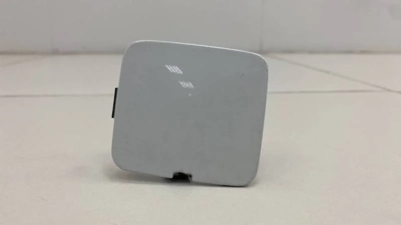 Заглушка буксировочного крюка Renault Sandero 2014>