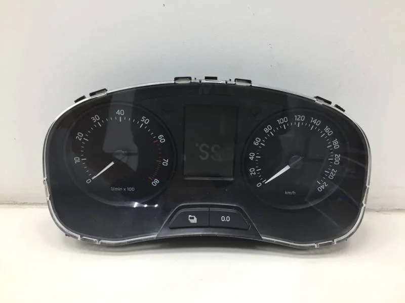 Панель приборов Skoda Rapid 2012-2020