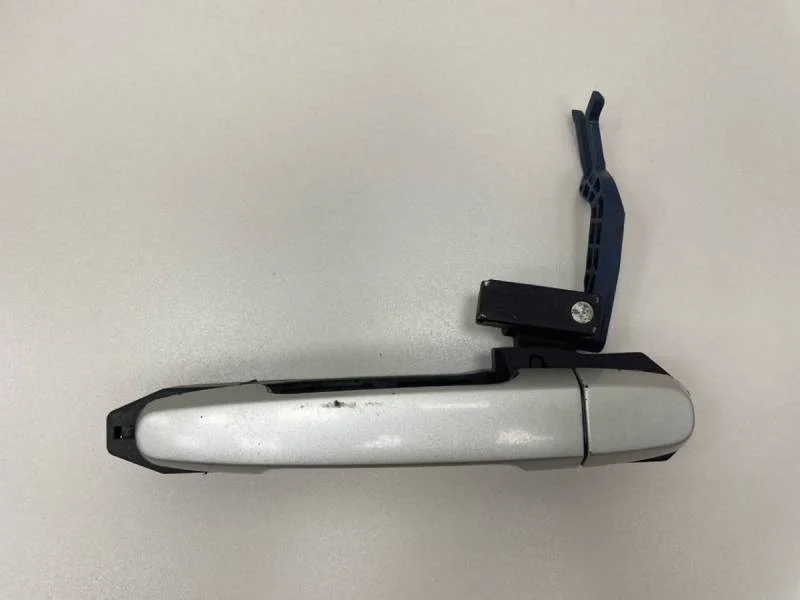 Ручка двери задней наружная левая Toyota Corolla E120 2001-2007