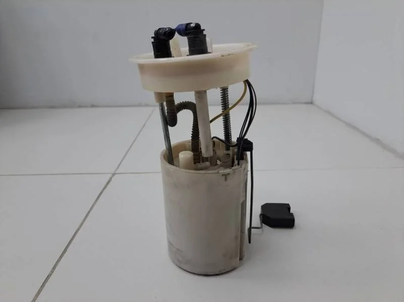 Насос топливный электрический Skoda Rapid 2012-2020