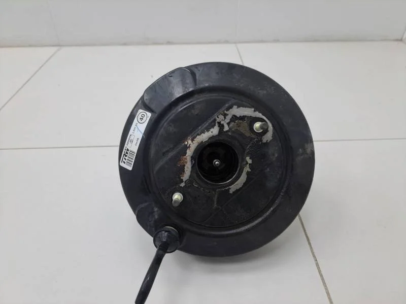 Усилитель тормозов вакуумный Toyota Corolla E120 2001-2007