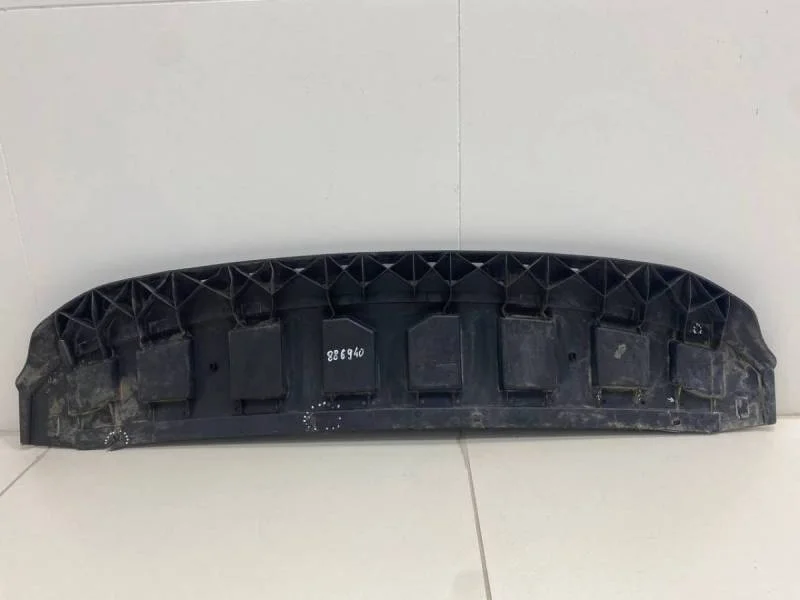 Пыльник двигателя центральный Skoda Rapid 2012-2020