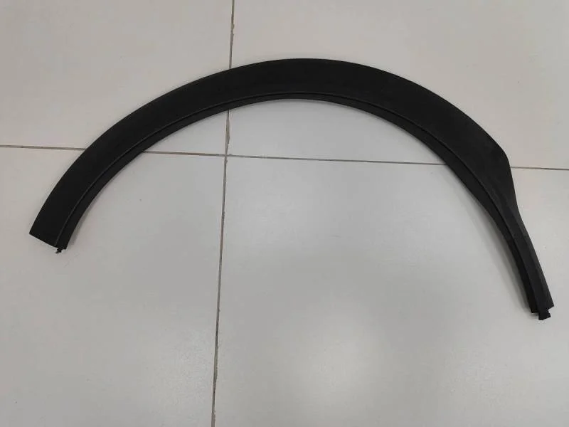 Накладка переднего крыла левого Subaru XV (G33,G43) 2011-2017