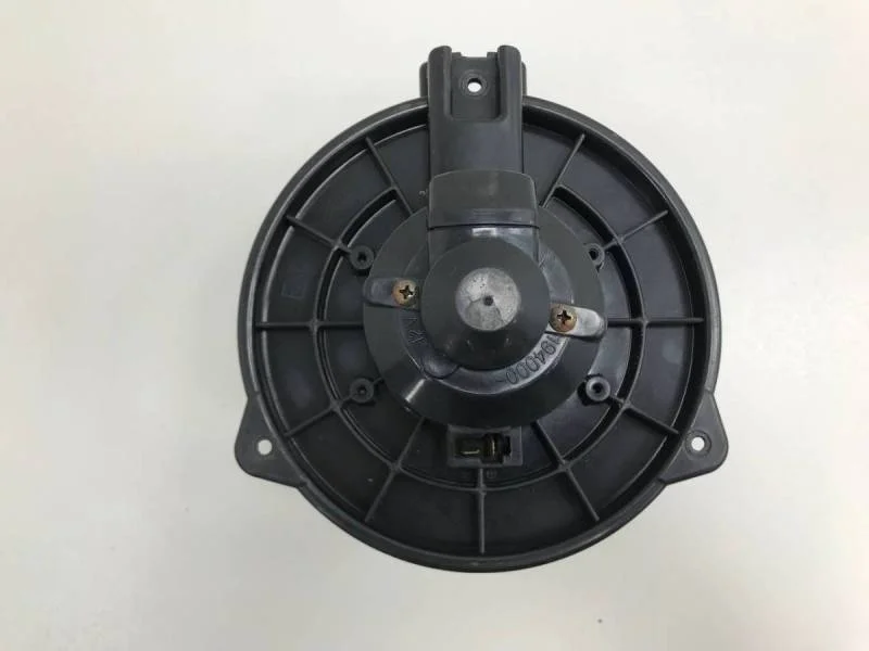 Моторчик отопителя Toyota Corolla E120 2001-2007