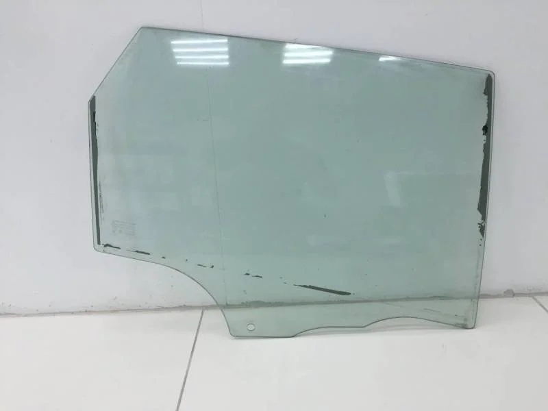 Стекло двери задней правой Mazda Mazda 3 (BK) 2002-2009