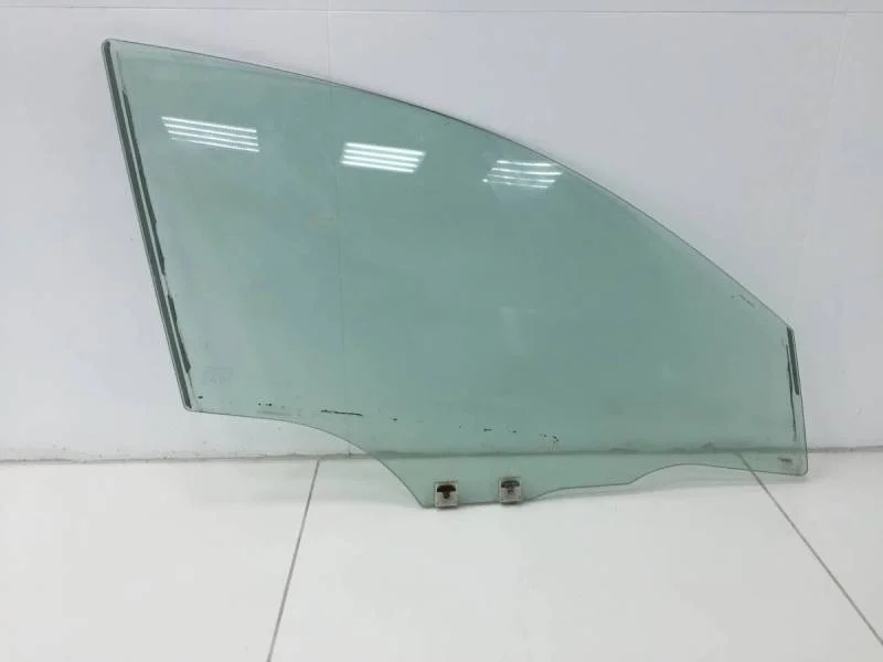 Стекло двери передней правой Mazda Mazda 3 (BK) 2002-2009