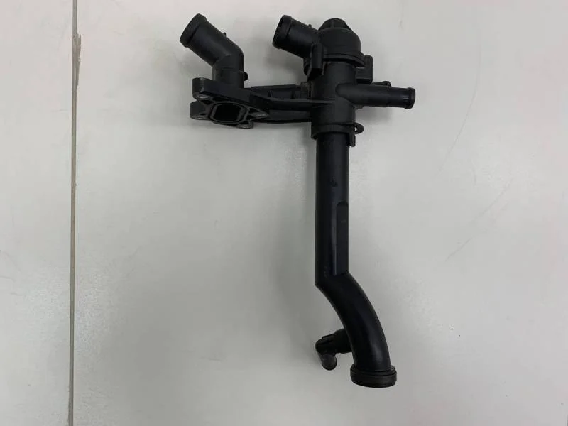 Корпус термостата Skoda Rapid 2012-2020