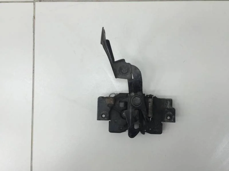 Замок капота Mazda Mazda 3 (BK) 2002-2009