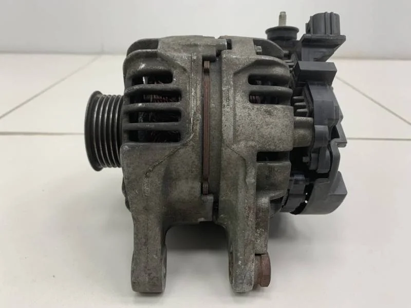 Генератор Toyota Corolla E120 2001-2007