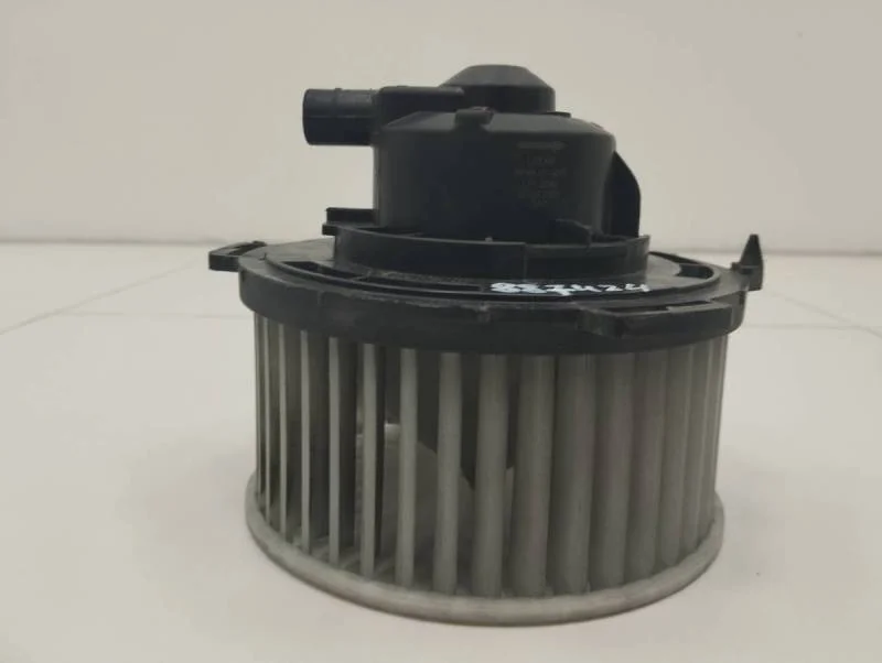 Моторчик отопителя Mazda Mazda 3 (BK) 2002-2009
